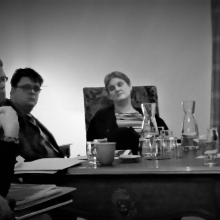 Svarthvít mynd af Aileenu, Áka, Skúla  og Forseta Íslans