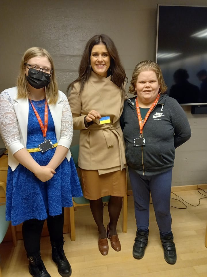 Sunna Dögg Ágústsdóttir (t.v.) verkefnastjóri Ungmennaráðs Þroskahjálpar, Þórdís Kolbrún R. Gylfadót…