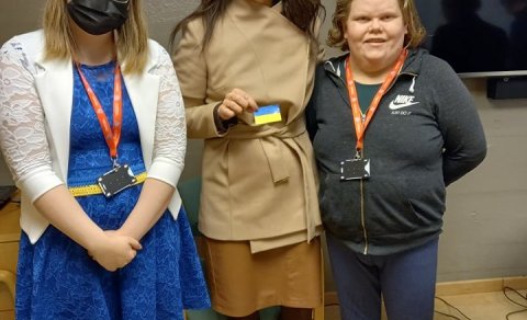 Sunna Dögg Ágústsdóttir (t.v.) verkefnastjóri Ungmennaráðs Þroskahjálpar, Þórdís Kolbrún R. Gylfadót…